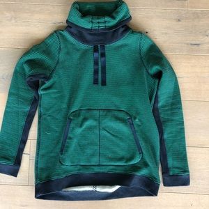 Lululemon sweatshirt